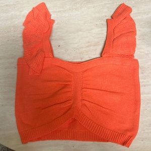 Boutique Top : Ruffle sleeves and cropped